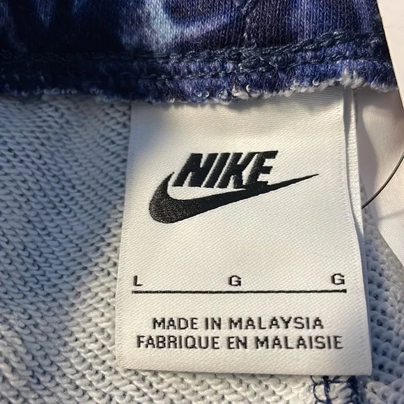 Boys Nike shorts, brand new with tags - Picture 4 of 6